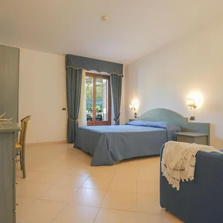 Scoglio Del Leone Szálloda