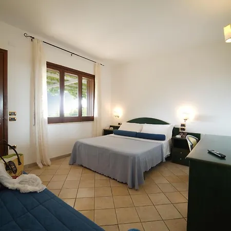 Szálloda Scoglio Del Leone Zambrone