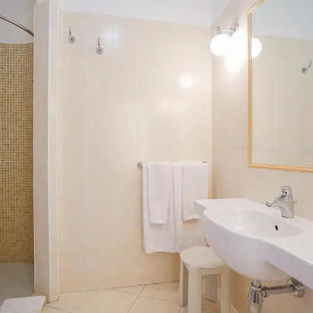 Scoglio Del Leone Szálloda 4*