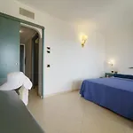 Scoglio Del Leone Ξενοδοχείο 4*