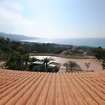Ξενοδοχείο Scoglio Del Leone 4*