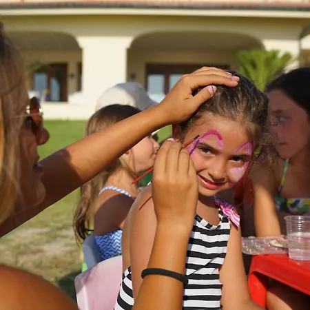 Scoglio Del Leone 4* 잠브로네