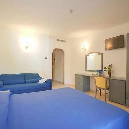 Scoglio Del Leone 4* ザンブローネ
