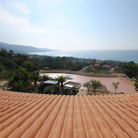 Hotel Scoglio Del Leone 4*