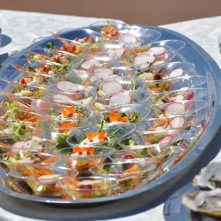 Отель Scoglio Del Leone Цамброне