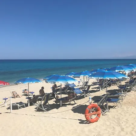 Scoglio Del Leone Отель