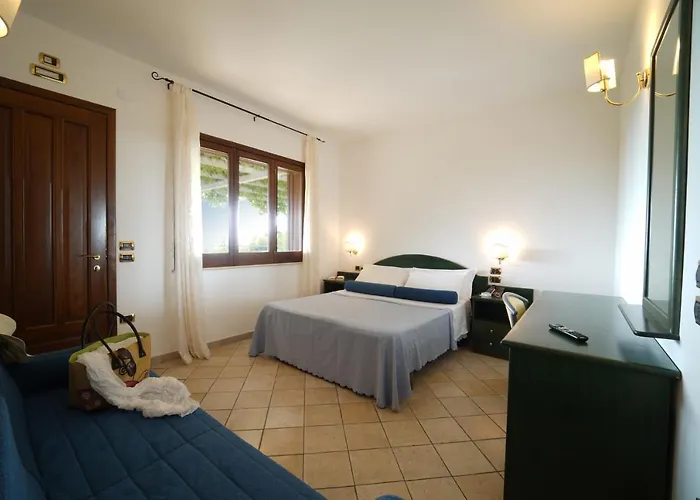 Hotel Scoglio Del Leone Zambrone