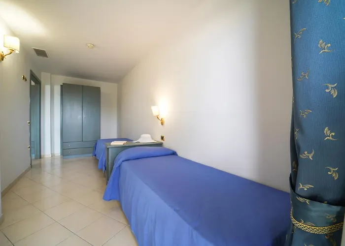 Scoglio Del Leone Hotel 4*