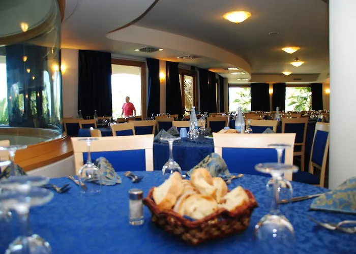 Hotel Scoglio Del Leone 4*