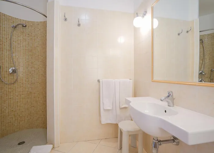 Scoglio Del Leone Hotel 4*