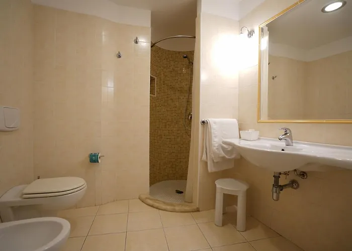 Scoglio Del Leone Hotel 4*